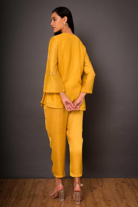Shop Shikha Mehta Yellow Chanderi Round Kurta And Pant Set at Aza Fashions Shop_Shikha Mehta_Yellow Chanderi Round Kurta And Pant Set _at_Aza_Fashions