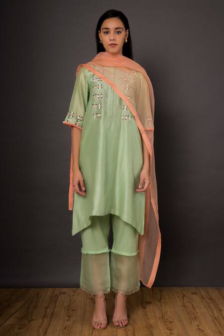Buy Shikha Mehta Green Chanderi Round Kurta Set Online at Aza Fashions Buy_Shikha Mehta_Green Chanderi Round Kurta Set _Online_at_Aza_Fashions