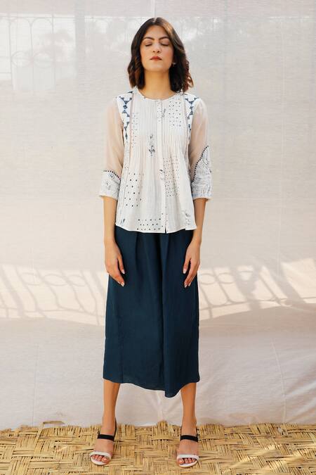 Buy_Arcvsh By Pallavi Singh_White Organic Cotton Round Printed Top _Online_at_Aza_Fashions