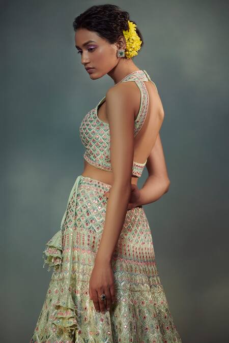 SUHINO Green Shantoon, 100 Grams Pure Raw Silk, Organza Embroidered Bridal Lehenga Set Online at Aza Fashions SUHINO_Green Shantoon, 100 Grams Pure Raw Silk, Organza Embroidered Bridal Lehenga Set _Online_at_Aza_Fashions