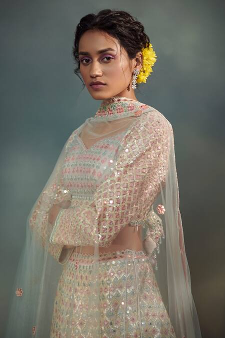 SUHINO Purple Shantoon, 100 Grams Pure Raw Silk, Net Embroidered Bridal Lehenga Set Online at Aza Fashions SUHINO_Purple Shantoon, 100 Grams Pure Raw Silk, Net Embroidered Bridal Lehenga Set _Online_at_Aza_Fashions