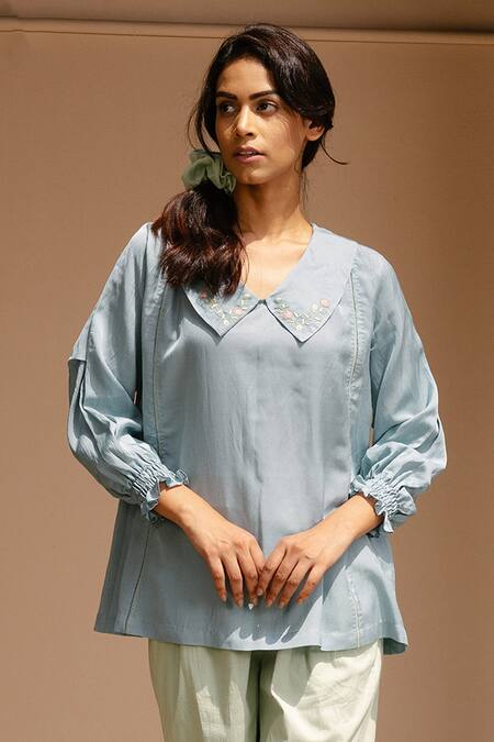 Buy Ayaka Blue 100% Organic Cotton Made With Soyabean Fibres Floral Peter Pant Top Online at Aza Fashions Buy_Ayaka_Blue 100% Organic Cotton Made With Soyabean Fibres Floral Peter Pant Top _Online_at_Aza_Fashions