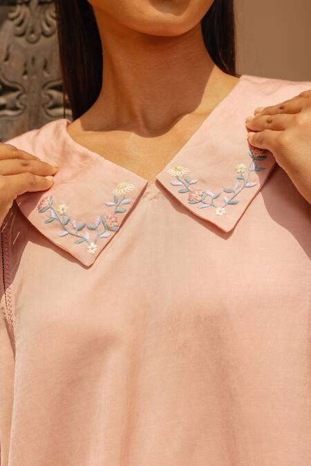 Shop Ayaka Pink 100% Organic Cotton Made With Soyabean Fibres Floral Peter Frill Sleeve Top Online at Aza Fashions Shop_Ayaka_Pink 100% Organic Cotton Made With Soyabean Fibres Floral Peter Frill Sleeve Top _Online_at_Aza_Fashions