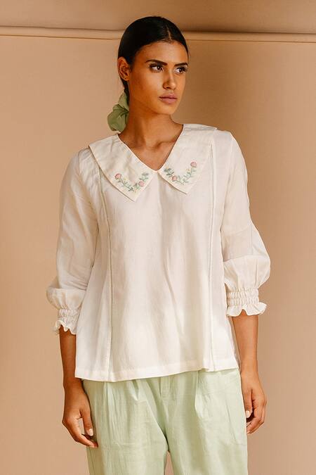 Shop Ayaka White 100% Organic Cotton Made With Soyabean Fibres Floral Peter Pant Top Online at Aza Fashions Shop_Ayaka_White 100% Organic Cotton Made With Soyabean Fibres Floral Peter Pant Top _Online_at_Aza_Fashions