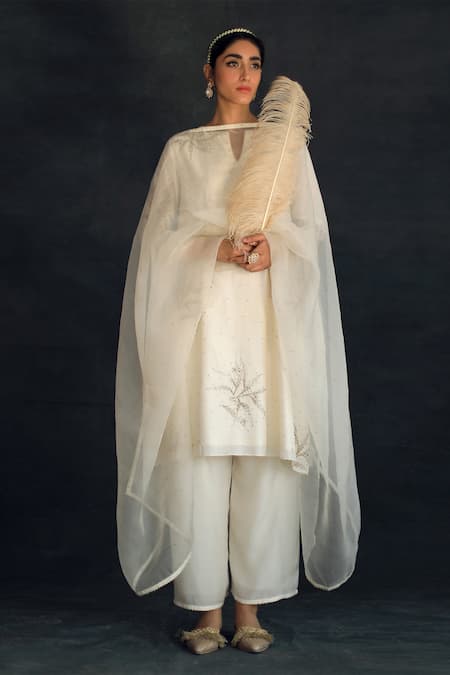 Shop Shikha Mehta White , Muslin , Organza Notched Kurta Set at Aza Fashions Shop_Shikha Mehta_White , Muslin , Organza Notched Kurta Set _at_Aza_Fashions