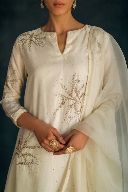 Buy Shikha Mehta White , Muslin , Organza Notched Kurta Set Online at Aza Fashions Buy_Shikha Mehta_White , Muslin , Organza Notched Kurta Set _Online_at_Aza_Fashions