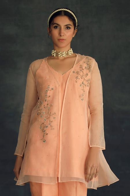 Buy Shikha Mehta Peach Organza, Chanderi V Neck Cape And Kurta Set Online at Aza Fashions Buy_Shikha Mehta_Peach Organza, Chanderi V Neck Cape And Kurta Set _Online_at_Aza_Fashions