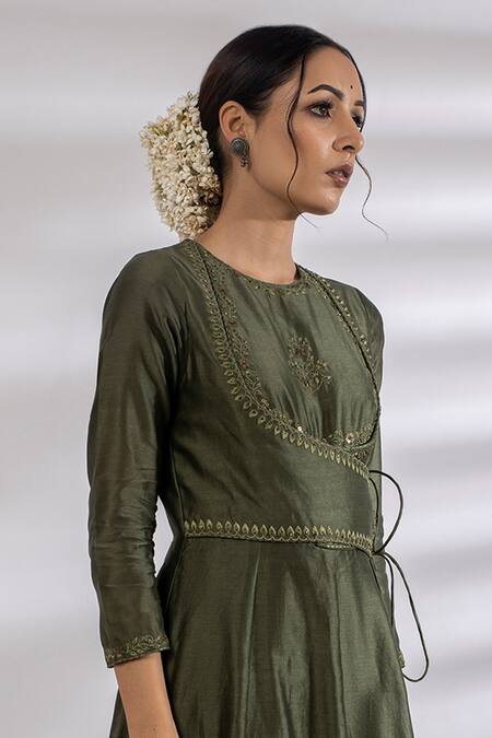 Shop Rashi Jain Green Chanderi Round Embroidered Anarkali And Pant Set Online at Aza Fashions Shop_Rashi Jain_Green Chanderi Round Embroidered Anarkali And Pant Set _Online_at_Aza_Fashions