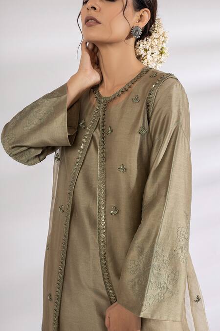 Shop Rashi Jain Green Chanderi Round Embroidered Jacket And Pant Set Online at Aza Fashions Shop_Rashi Jain_Green Chanderi Round Embroidered Jacket And Pant Set _Online_at_Aza_Fashions