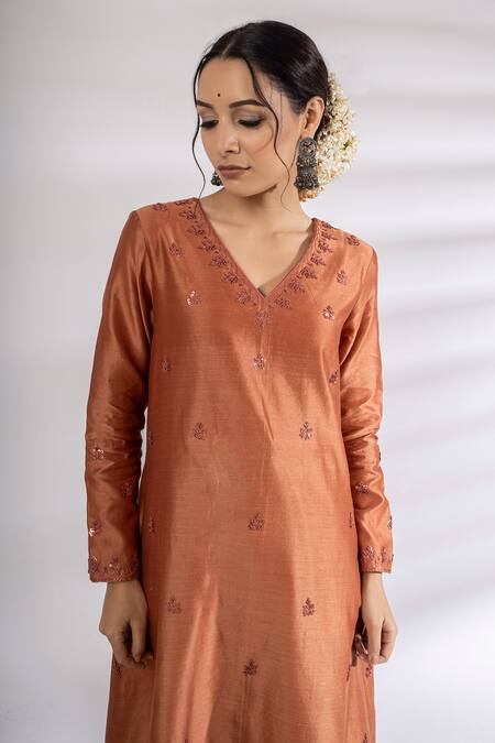 Buy_Rashi Jain_Orange Chanderi V Neck Embroidered Anarkali _Online_at_Aza_Fashions