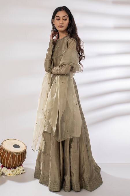 Rashi Jain_Green Chanderi Round Embroidered Lehenga Set _Online_at_Aza_Fashions