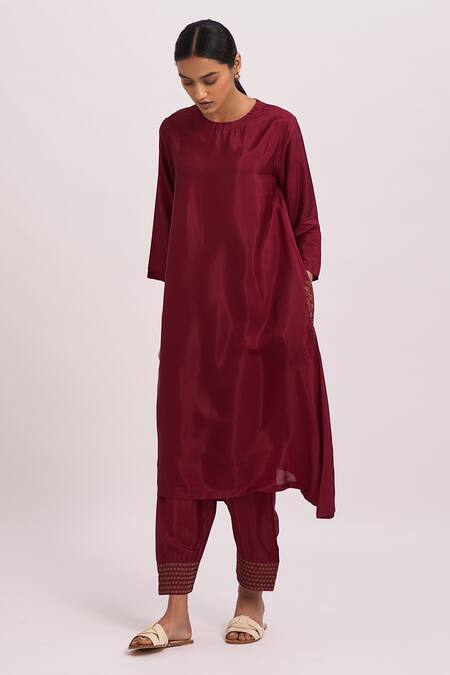 Dot_Maroon Cotton Silk Resham And Zari Work Round Asymmetric Kurta & Pant Set _Online_at_Aza_Fashions