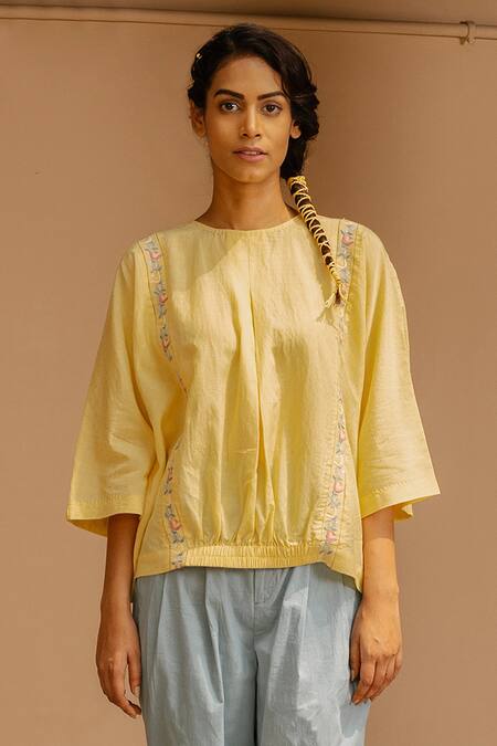 Buy Ayaka Yellow 100% Organic Cotton Dobby Made With Bamboo Fibres Floral Panelled Top Online at Aza Fashions Buy_Ayaka_Yellow 100% Organic Cotton Dobby Made With Bamboo Fibres Floral Panelled Top _Online_at_Aza_Fashions
