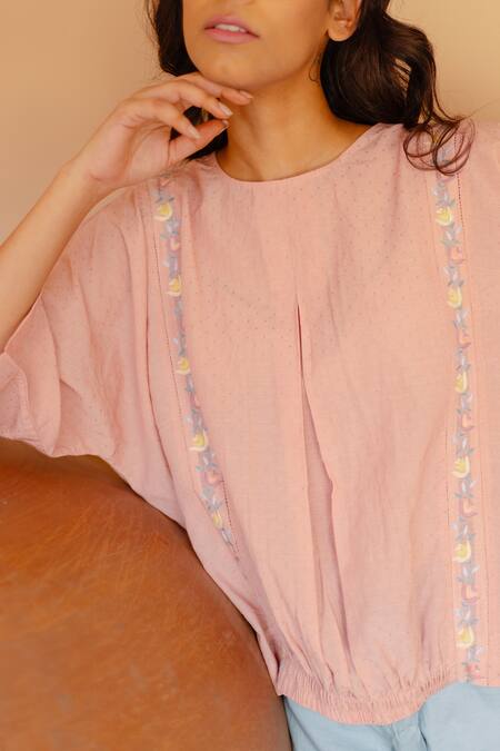 Shop Ayaka Pink 100% Organic Cotton Dobby Made With Bamboo Fibres Floral Round Panelled Top Online at Aza Fashions Shop_Ayaka_Pink 100% Organic Cotton Dobby Made With Bamboo Fibres Floral Round Panelled Top _Online_at_Aza_Fashions