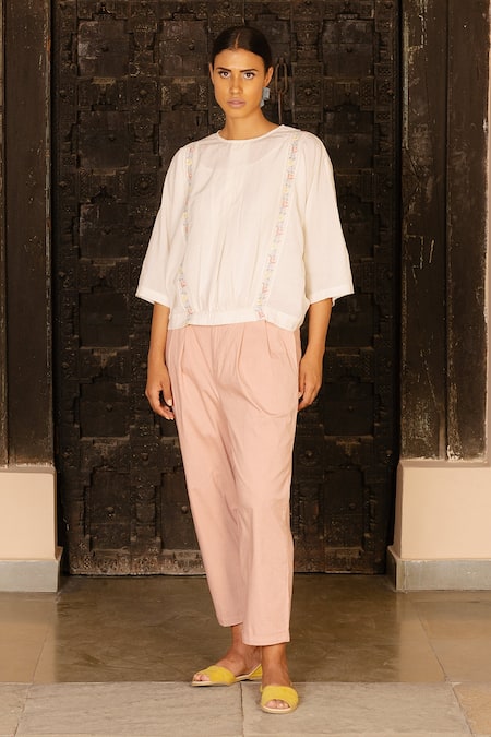 Ayaka White 100% Organic Cotton Dobby Made With Bamboo Fibres Floral Round Neck Top