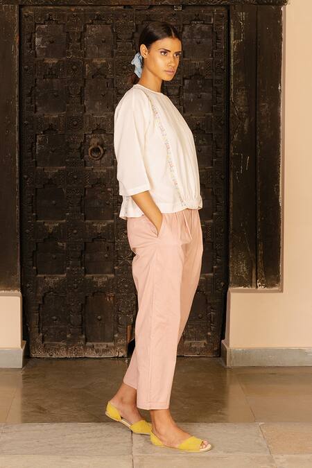 Ayaka White 100% Organic Cotton Dobby Made With Bamboo Fibres Floral Round Neck Top Online at Aza Fashions Ayaka_White 100% Organic Cotton Dobby Made With Bamboo Fibres Floral Round Neck Top _Online_at_Aza_Fashions