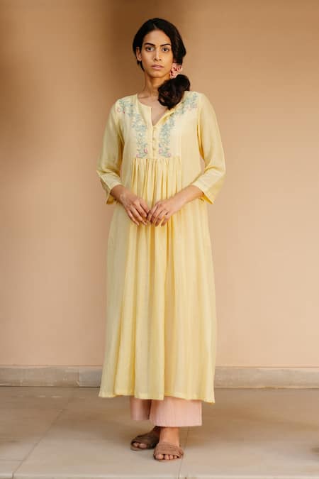 Ayaka Yellow 100% Chanderi And 100% Organic Dobby Made Neck Pleated Tunic