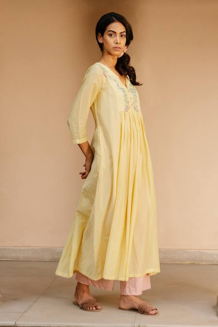 Ayaka Yellow 100% Chanderi And 100% Organic Dobby Made Neck Pleated Tunic Online at Aza Fashions Ayaka_Yellow 100% Chanderi And 100% Organic Dobby Made Neck Pleated Tunic _Online_at_Aza_Fashions