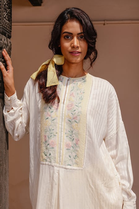 Buy_Ayaka_White 100% Organic Cotton Stripes Made With Orange Fibres Floral Keyhole Dress_Online_at_Aza_Fashions