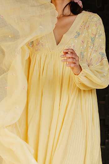 Ayaka_Yellow Handwoven Scallop Stole _Online_at_Aza_Fashions