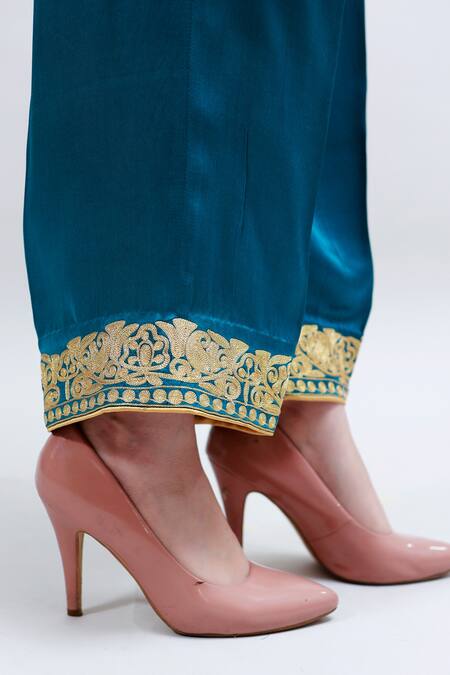 Daljit Sudan Blue German Satin And Georgette Tilla & Aari V Embroidered Phiran Kurta Pant Set at Aza Fashions Daljit Sudan_Blue German Satin And Georgette Tilla & Aari V Embroidered Phiran Kurta Pant Set _at_Aza_Fashions