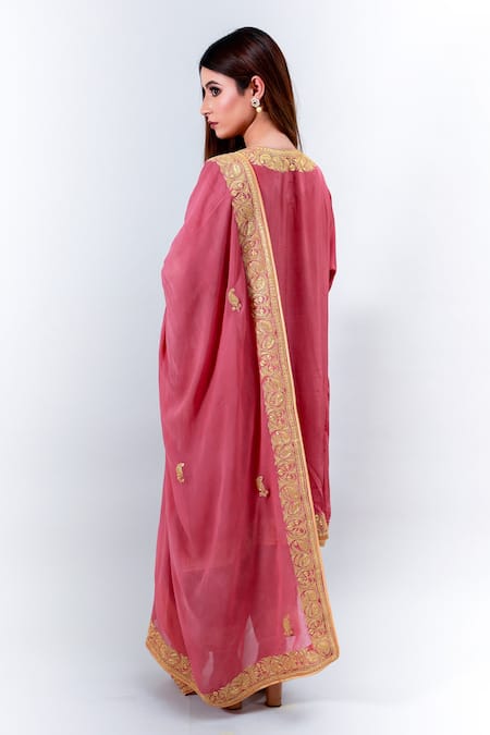 Shop Daljit Sudan Pink Crepe And Georgette Tilla Notched Embroidered Phiran Kurta Pant Set at Aza Fashions Shop_Daljit Sudan_Pink Crepe And Georgette Tilla Notched Embroidered Phiran Kurta Pant Set _at_Aza_Fashions