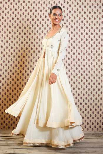 Buy_Nikasha_White Silk, Jamdani Floral Scoop Neck Handwoven Anarkali Set _Online_at_Aza_Fashions