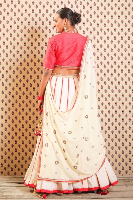 Nikasha Embroidered Godet Lehenga Set 