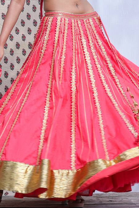 Nikasha Red Cotton Silk, Organdy Floral, Dabka Sweetheart Neck Embroidered Lehenga Set at Aza Fashions Nikasha_Red Cotton Silk, Organdy Floral, Dabka Sweetheart Neck Embroidered Lehenga Set _at_Aza_Fashions