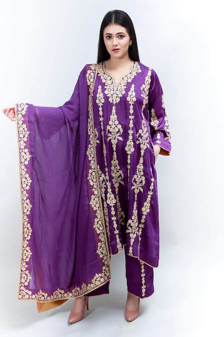 Daljit Sudan Purple German Satin And Georgette Tilla & Aari Embroidered Phiran Kurta Pant Set
