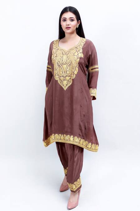 Buy Daljit Sudan Brown Crepe And Georgette Tilla Leaf Neck Embroidered Phiran Kurta Pant Set Online at Aza Fashions Buy_Daljit Sudan_Brown Crepe And Georgette Tilla Leaf Neck Embroidered Phiran Kurta Pant Set _Online_at_Aza_Fashions