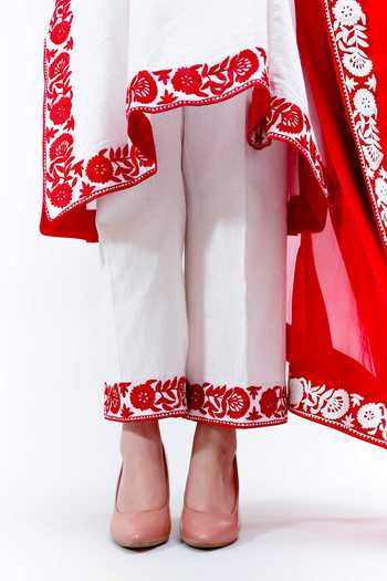 Daljit Sudan_White Cotton And Georgette Thread & Aari Leaf Embroidered Phiran Kurta Pant Set_at_Aza_Fashions