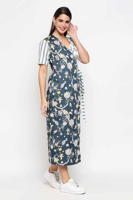 So Us By Sougatpaul Blue Cotton Twill V Neck Floral Print Tie Up Dress Online at Aza Fashions So Us By Sougatpaul_Blue Cotton Twill V Neck Floral Print Tie Up Dress _Online_at_Aza_Fashions