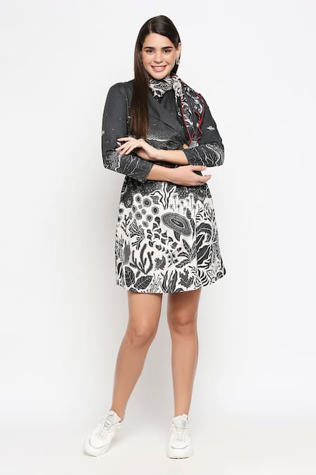 Buy_So Us By Sougatpaul_Black Cotton Twill Lapel Collar Overlap Printed Jacket Dress _Online_at_Aza_Fashions
