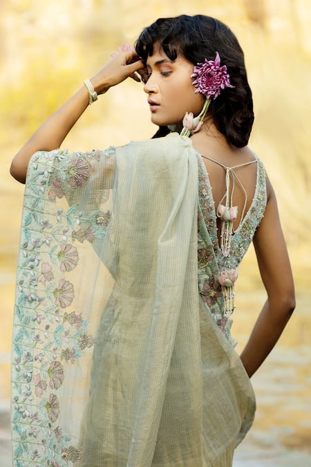 Show Shaa Embroidered Saree With Blouse 