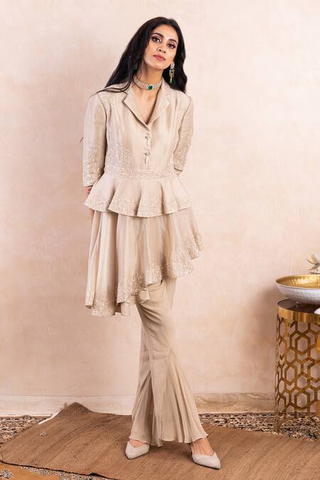 Shikha And Srishti Design_Ivory Crepe Cutdana, Thread Notched Lapel Embroidered Peplum Tunic And Pant Set _Online_at_Aza_Fashions