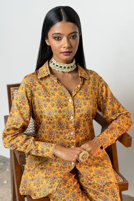Sutrabysweta_Yellow Silk Printed And Embroidered Floral V Collar Shirt & Pant Set  _Online_at_Aza_Fashions