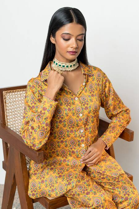 Shop_Sutrabysweta_Yellow Silk Printed And Embroidered Floral V Collar Shirt & Pant Set  _Online_at_Aza_Fashions