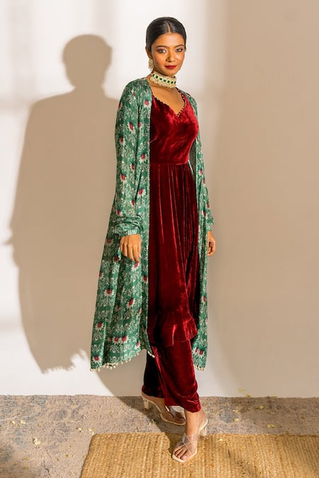 Sutrabysweta_Green Cape Chiffon Printed And Embroidered Floral Cape Anarkali Set  _Online_at_Aza_Fashions