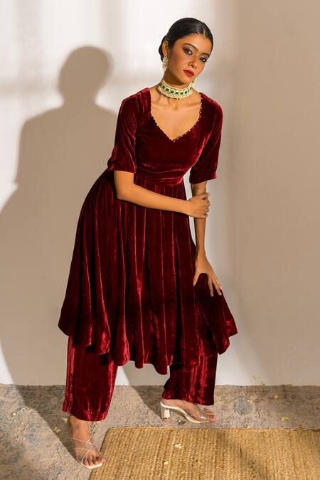 Buy_Sutrabysweta_Green Cape Chiffon Printed And Embroidered Floral Cape Anarkali Set  _Online_at_Aza_Fashions