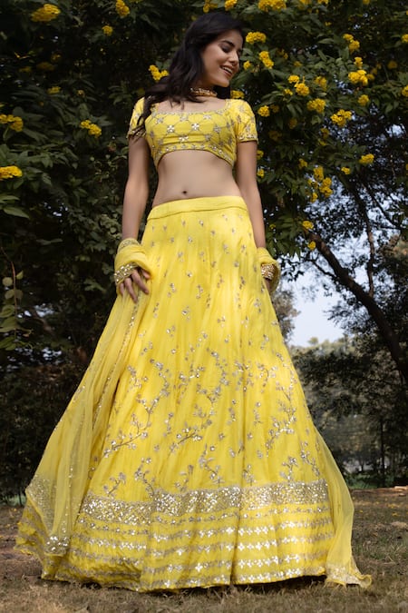 Shop Astha Narang Yellow Net, Dupatta Netlining Semi Crepe, Main Embellished Set at Aza Fashions Shop_Astha Narang_Yellow Net, Dupatta Netlining Semi Crepe, Main Embellished Set _at_Aza_Fashions