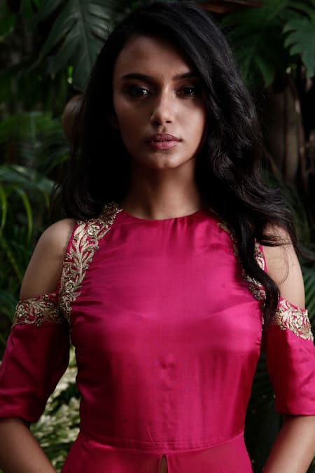 Shop_Samatvam By Anjali Bhaskar_Pink Cotton Silk Round Embroidered Kurta And Pant Set _at_Aza_Fashions