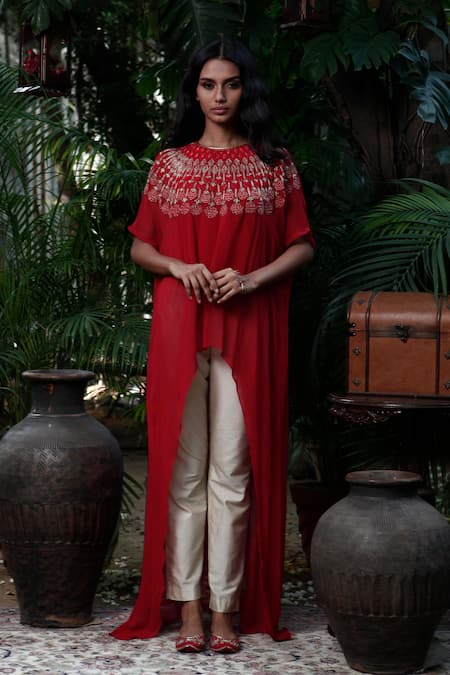 Samatvam By Anjali Bhaskar Red Georgette, Cotton Silk Boat Embroidered Kurta And Pant Set 