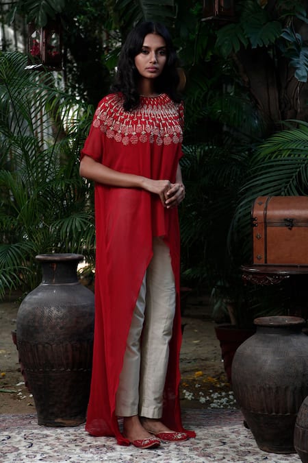 Shop_Samatvam By Anjali Bhaskar_Red Georgette, Cotton Silk Boat Embroidered Kurta And Pant Set _at_Aza_Fashions