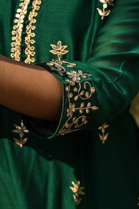 Buy_Kameez_Green Dupatta - Maheshwari, Kurta - Chanderi, Salwar - Gota Embroidered Set _Online_at_Aza_Fashions
