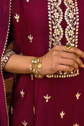 Buy_Kameez_Red Kurta And Dupatta- Chanderi, Pants - Cotton Gota Round Embroidered Set _Online_at_Aza_Fashions