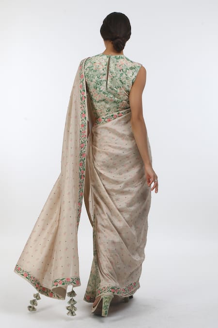 Nikasha Hand Painted Saree with Blouse 