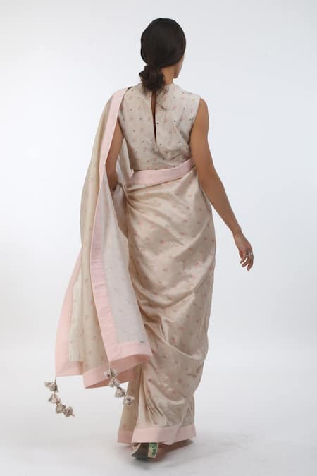 Nikasha Hand Painted Saree with Blouse 