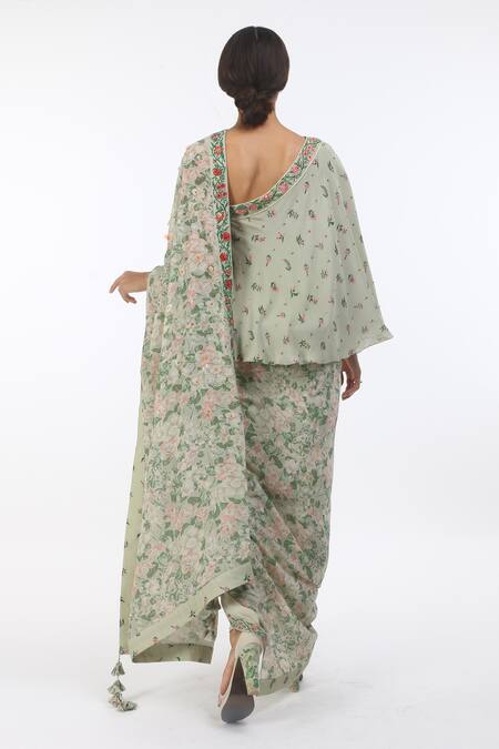 Nikasha Hand Painted Saree with Blouse 