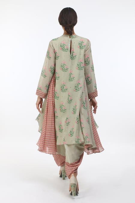 Nikasha Hand Painted Kurta & Dhoti Pant Set 